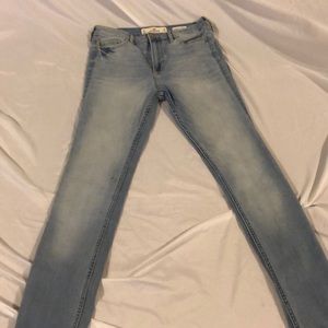 HOLLISTER HIGH RISE SUPER SKINNY
